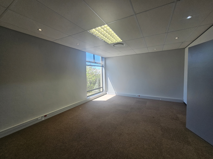 To Let commercial Property for Rent in Vincent Eastern Cape